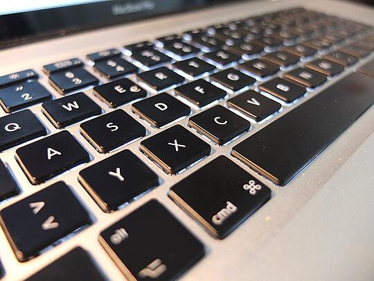 macbook-pro-338619_640